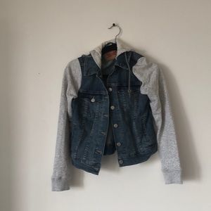 Levi’s hoodie denim jacket